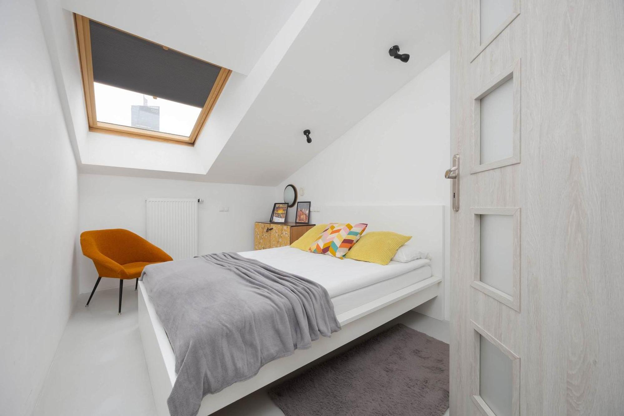 Beautiful Two-storey Three-bedroom By Renters Apartament *