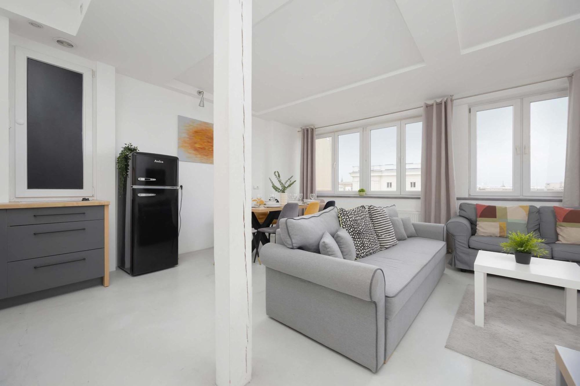 Beautiful Two-storey Three-bedroom By Renters